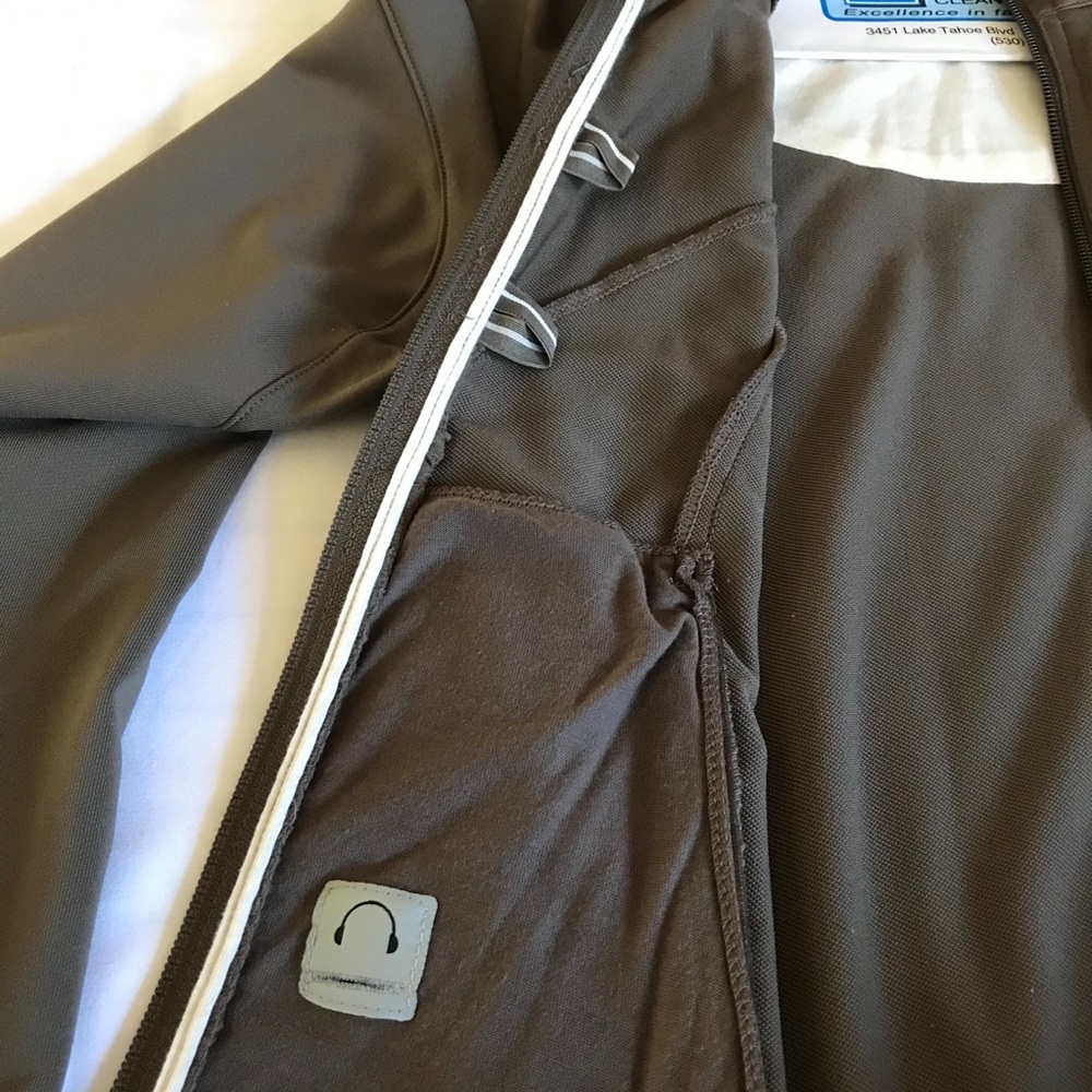 Nike Jacket - Picture 10 of 10